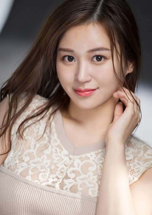 芦名穗花(芦名ほのか)个人资料照片